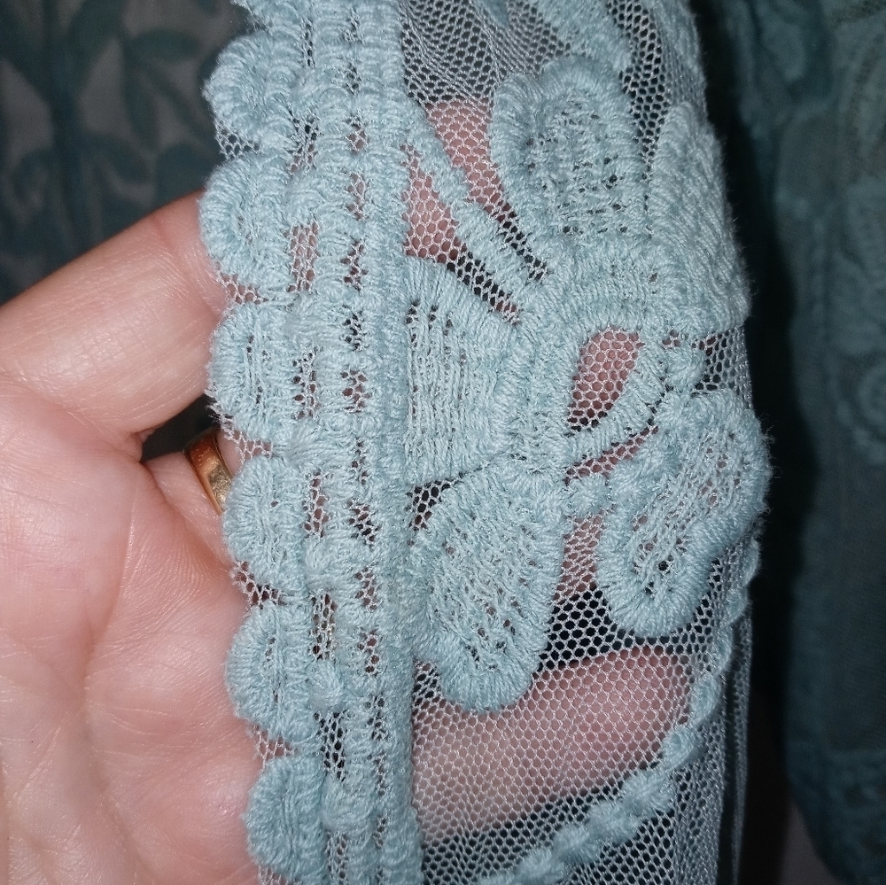 Ember sage Embroidered floral mesh Lace 1/2 Sleeve lingerie cover up M - Picture 5 of 10